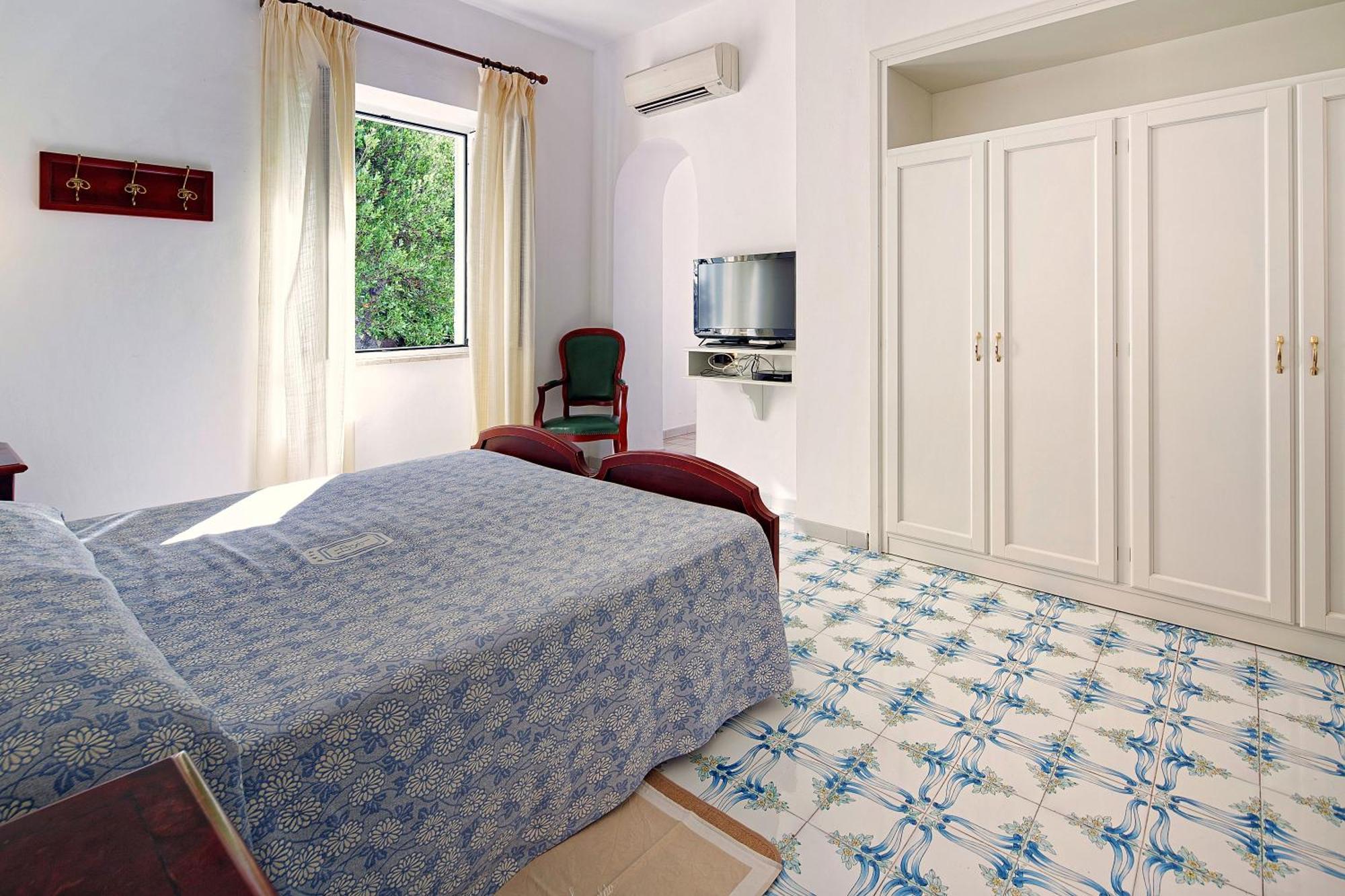 Parco Smeraldo Appartamenti Barano dʼIschia Δωμάτιο φωτογραφία